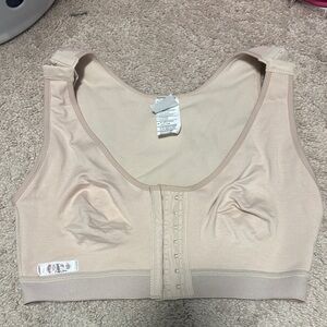 2️⃣0️⃣DEAL - Everyday Support Front-Closure Soft Bra in Nude